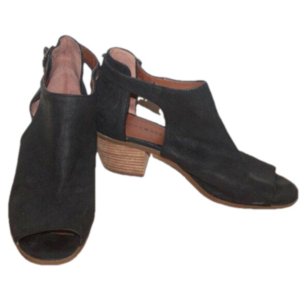 Lucky Brand Black Peep-Toe Sandals